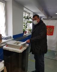 Глава Анадырского района Сергей Савченко принял участие в голосовании по поправкам в Конституцию