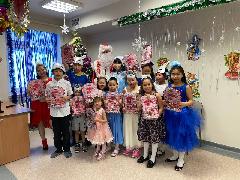 Сотрудники Администрации Анадырского района поздравили детей, находящихся на лечении в отделении легочного туберкулеза Чукотской окружной больницы