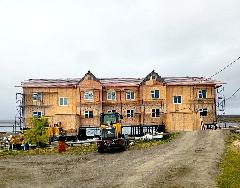 В селе Снежное продолжается строительство домов для переселения граждан из ветхого и аварийного жилья