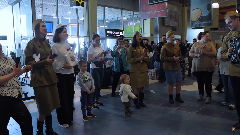 Патриотический флэшмоб устроили в Аэропорту Анадырь (Угольный)