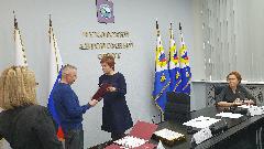 Предпринимателям п.Угольные Копи вручили почетные грамоты Губернатора округа