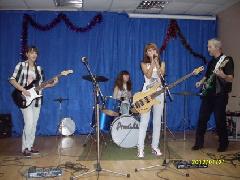 В поселке Угольные Копи состоялся творческий вечер Анатолия Ведника